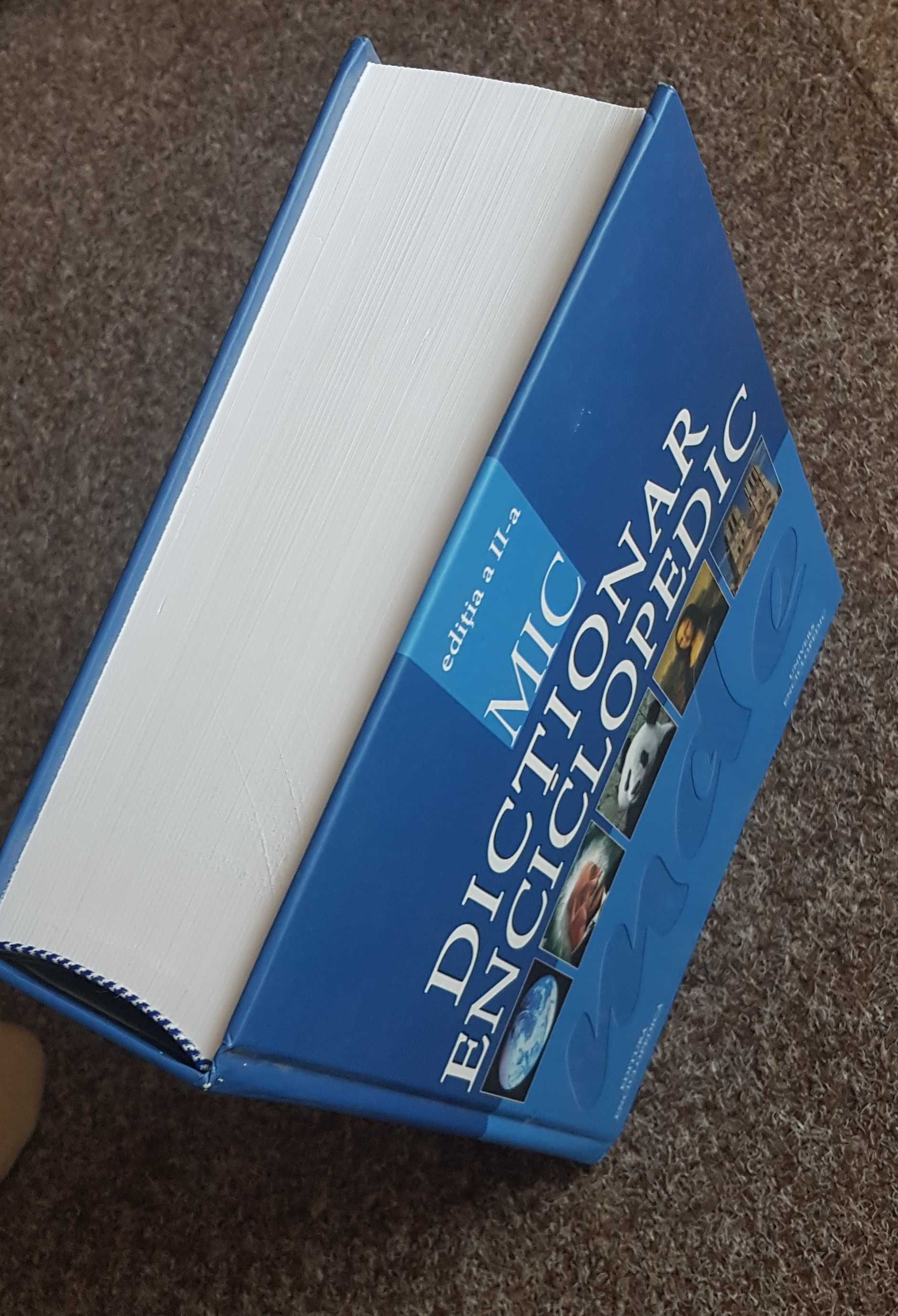 Vand dictionar enciclopedic (1500 pagini) - absolut nou