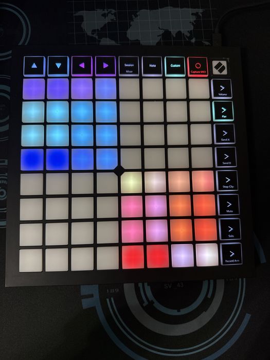 Launcpad X в идеальном состоянии, в пленках