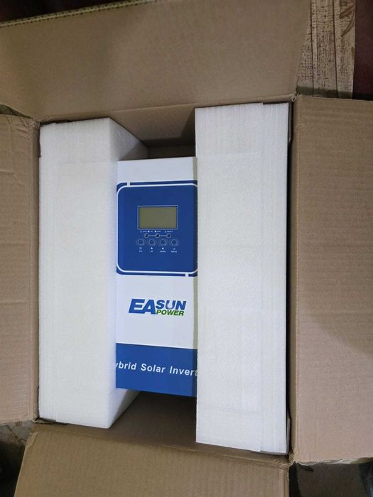 Invertor Easun ISOLAR 4KW-SMG II-24V-WIFI Nou