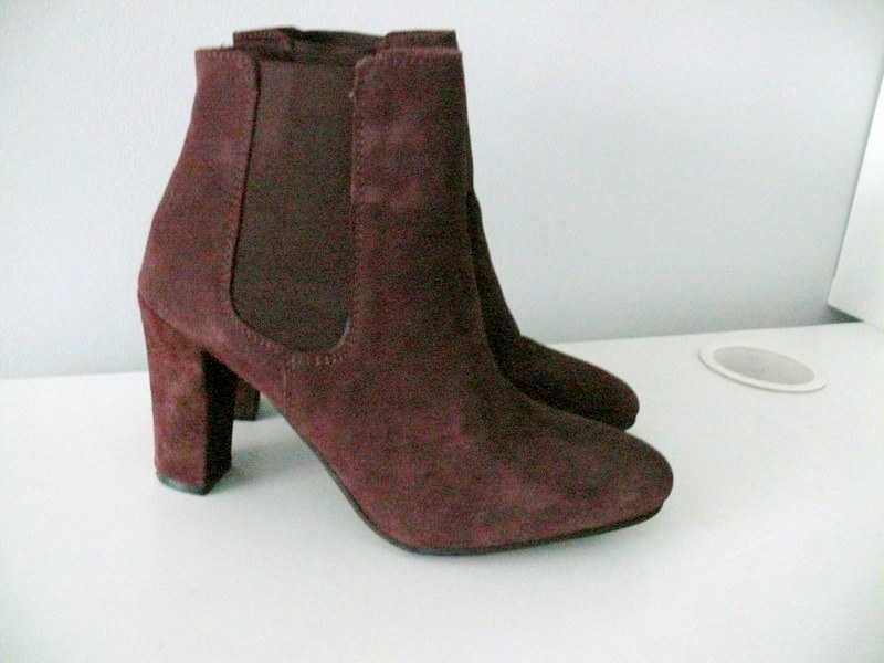 Botine din piele intoarsa, nr. 38