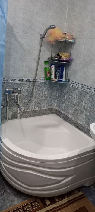 Срочно 4 ком квартира продам