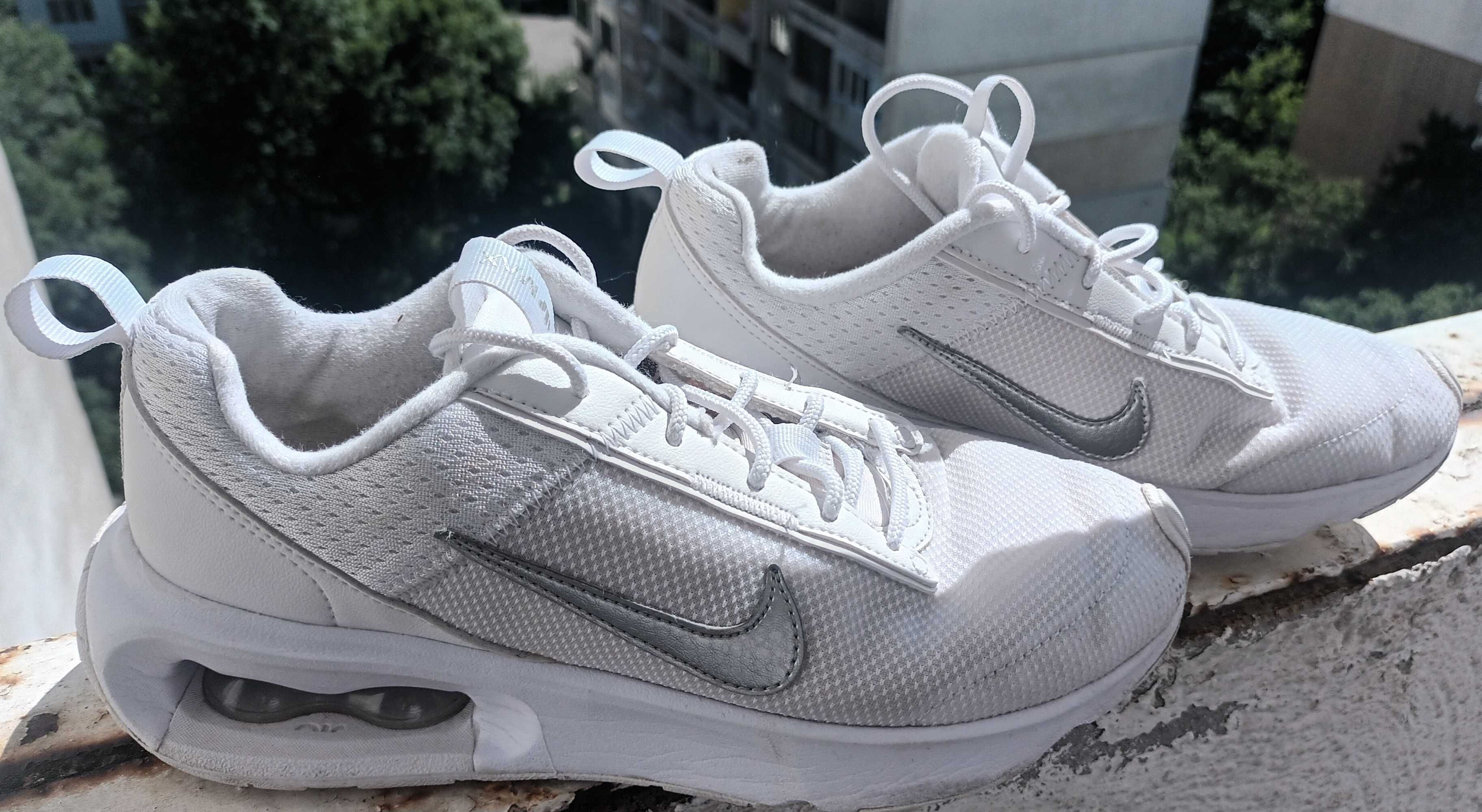 Продавам оригинални маратонки Nike Air Max,  80 лв.