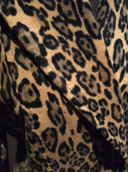 Bianca sacou/ jachetă animal print