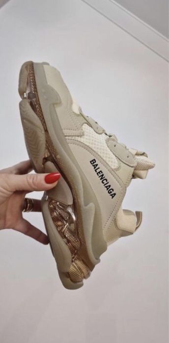 Balenciaga triple s