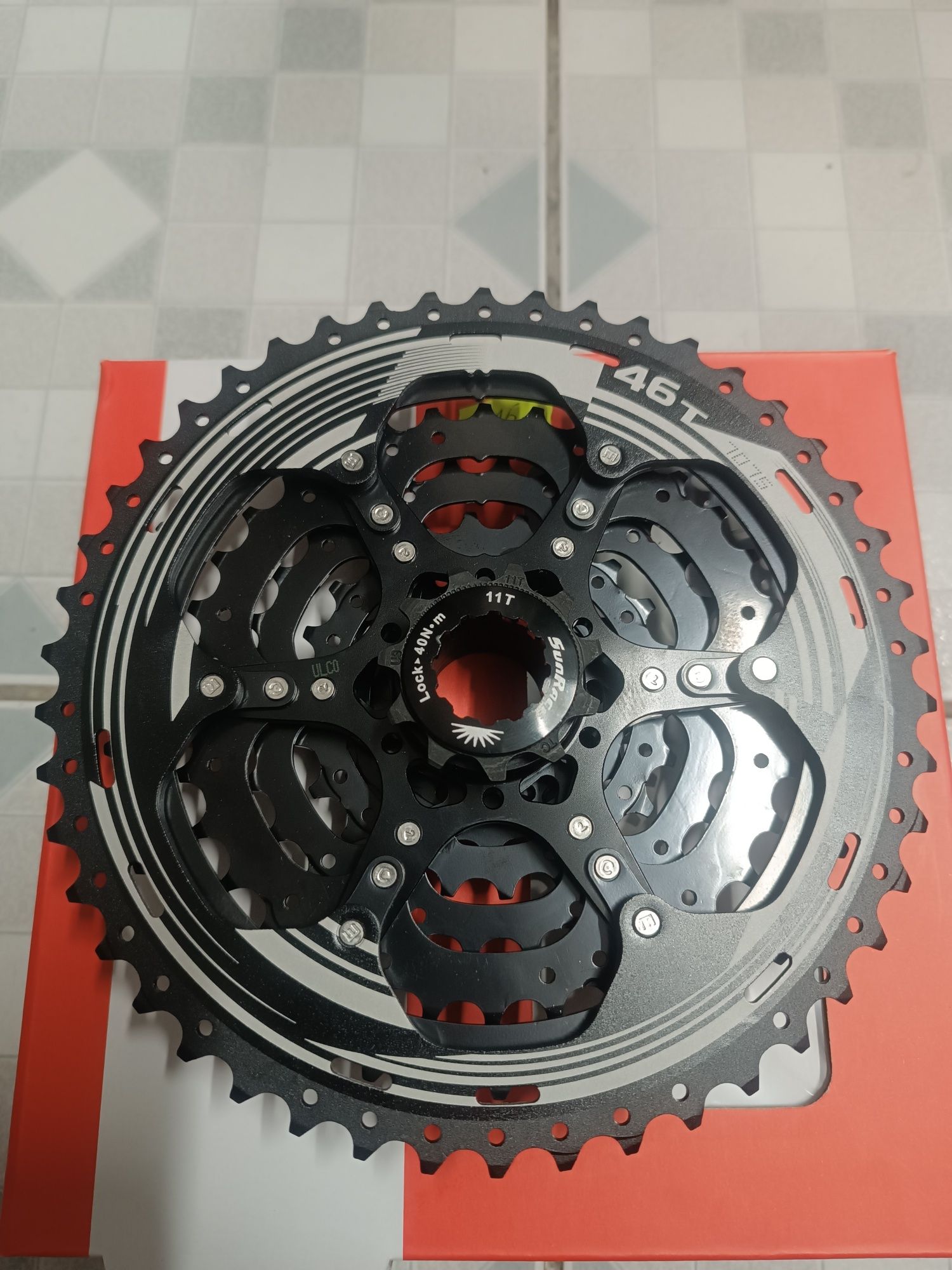 Pinioane 11-46 pe 9 viteze Sunrace