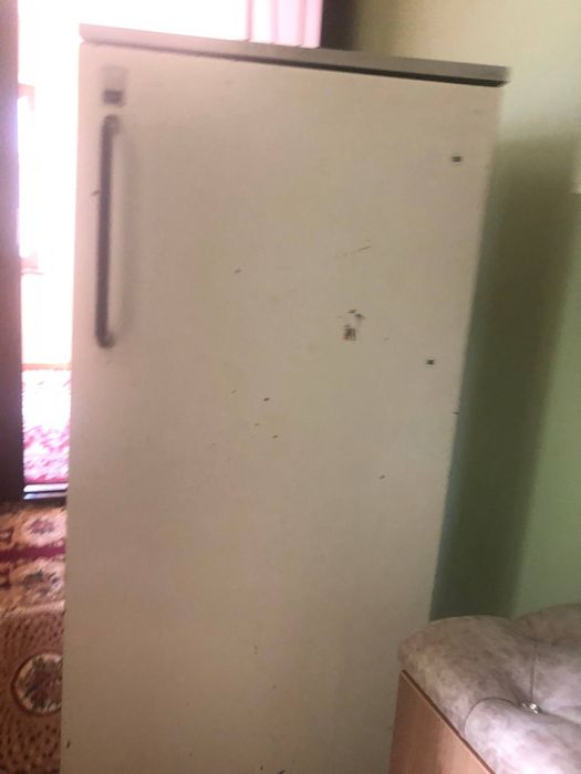 Холодильник б/у в хорошем состоянии