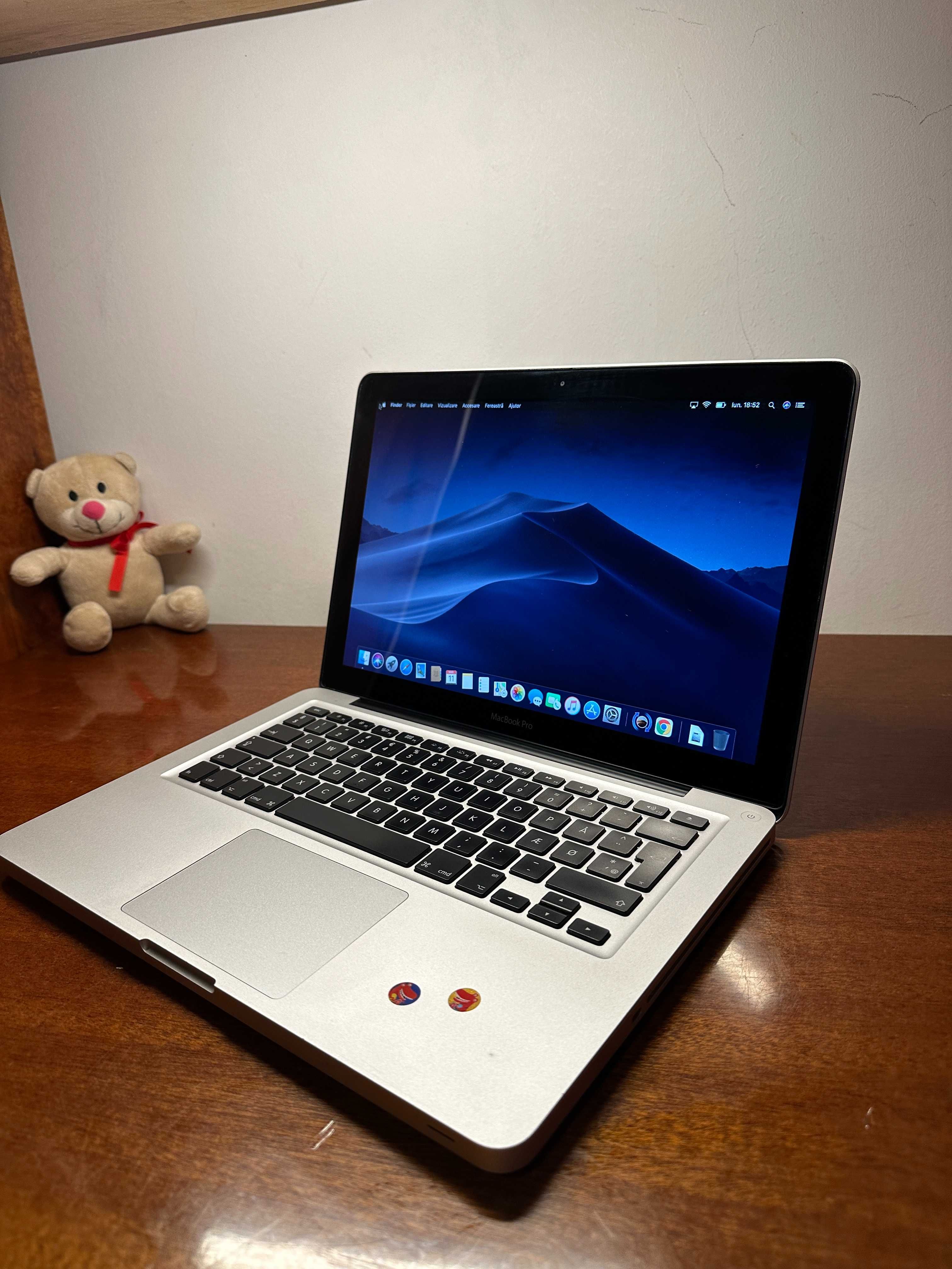 laptop apple macbook pro 2011, core i5, ios high sierra ram 4 gb