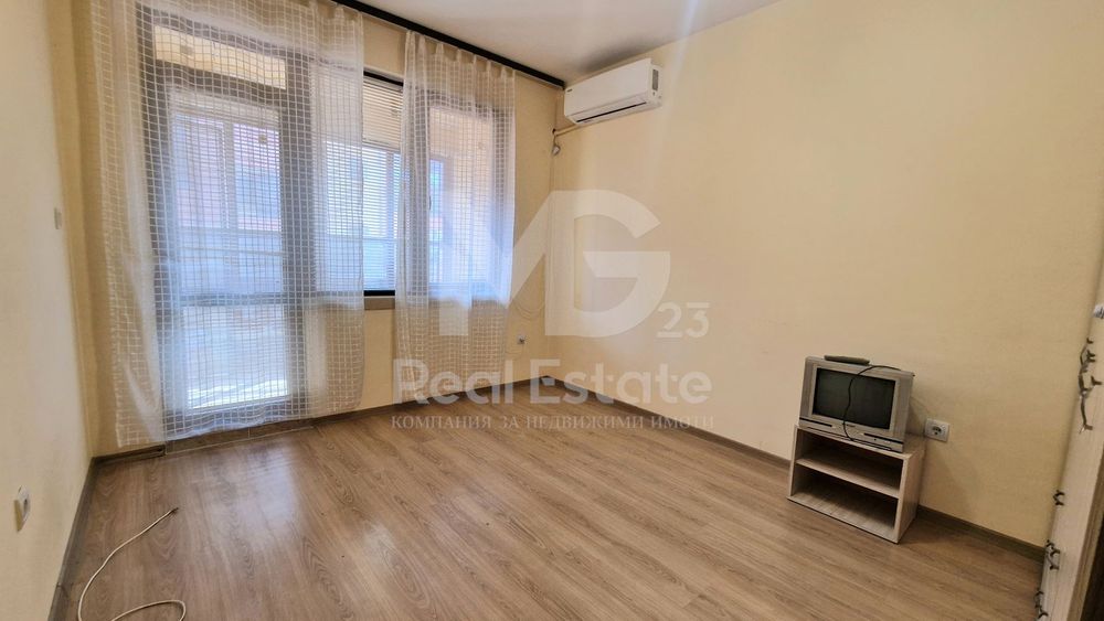 Продава се Двустаен апартамент в Пловдив, Остромила - 84 кв.м за 1310 €/кв.м - Снимка #5