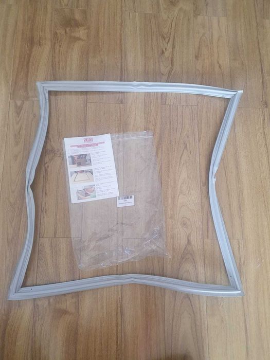 Garnitura usa congelator frigider Beko RCNE520E20DZM