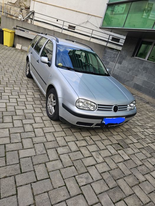 Vând wolkswagen golf 4