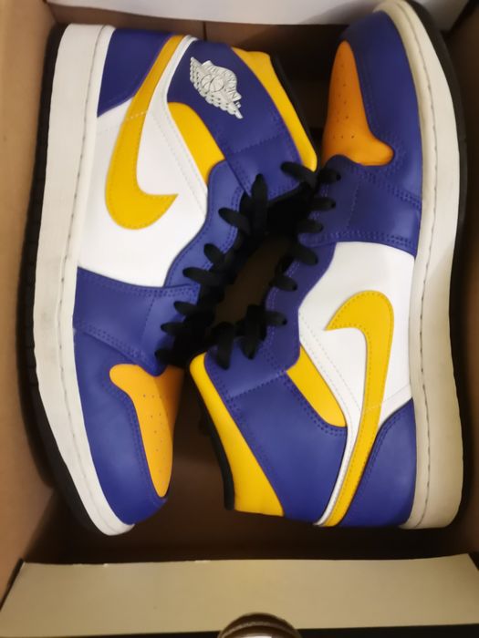 Air Jordan 1 Mid lakers