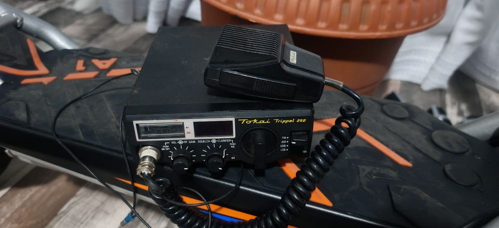 Statie emisie -receptie Tokai Trippel 250