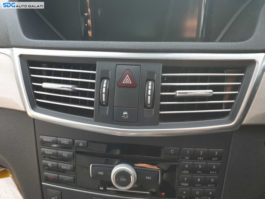 Buton Releu Avarii Avarie Mercedes Clasa E Class W212 2009 - 2012 [C4950]
