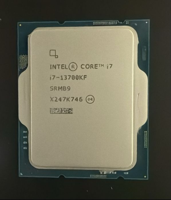 Процессор intel Core i7 13700KF
