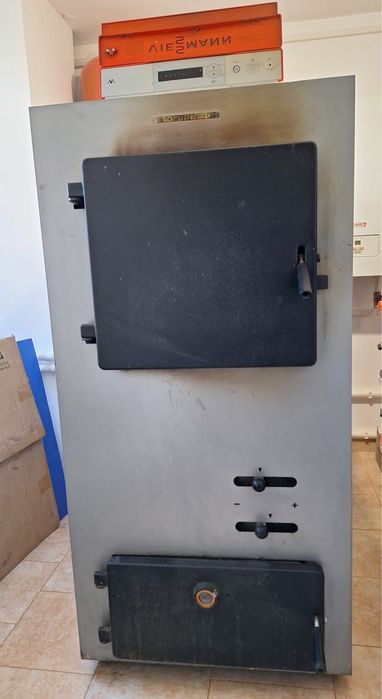 Centrala pe lemne cu gazeificare Viessmann Vitoligno 100