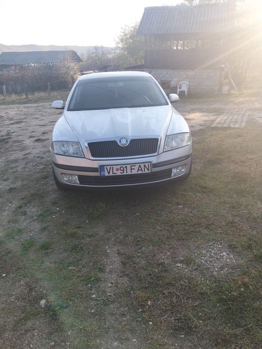 Vând Skoda 2 16 benzina și gpl