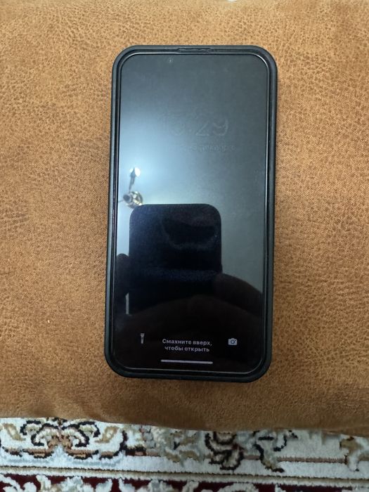 Продам Айфон 13 мини ,синем цвете