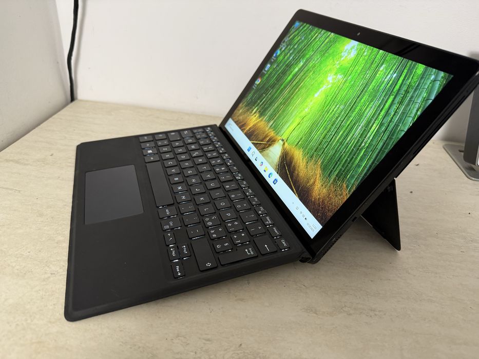 Laptop 2 in 1 Dell Latitude 5290 i5 8 Gb NVME 256 Baterie 7 ore