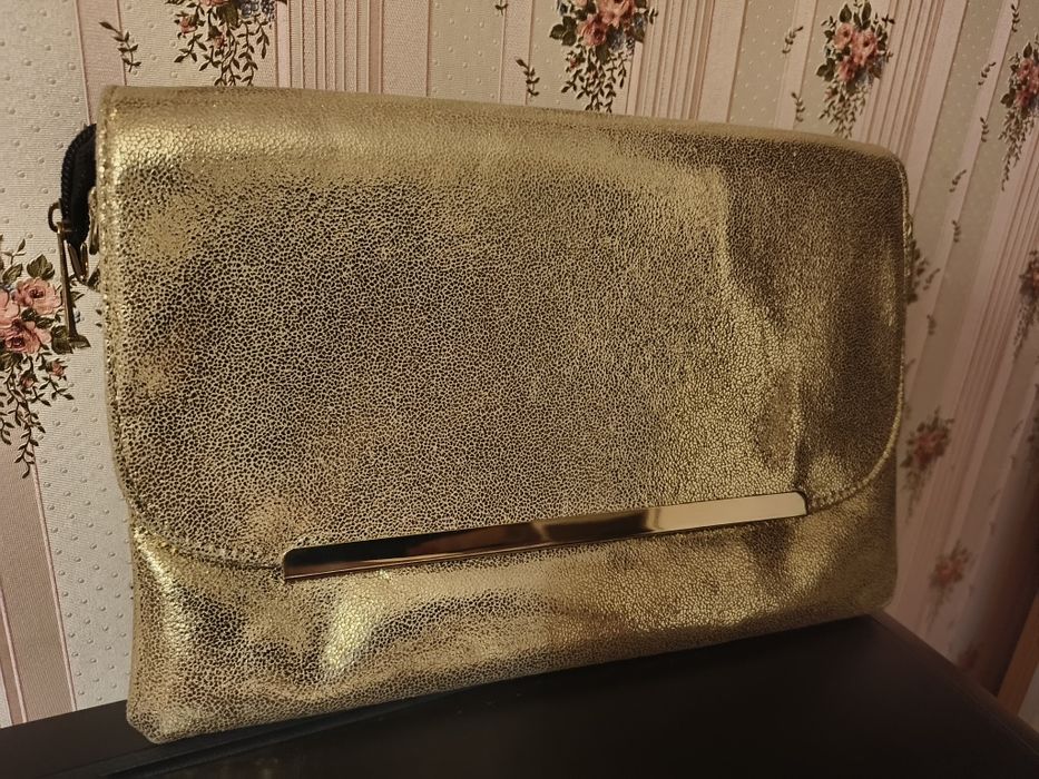 Сумка золотая модная