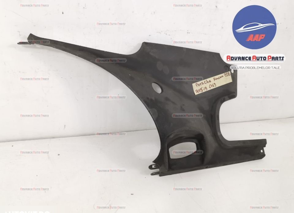 Порше Макан / Porsche Macan Капак на двигателя в добро състояние