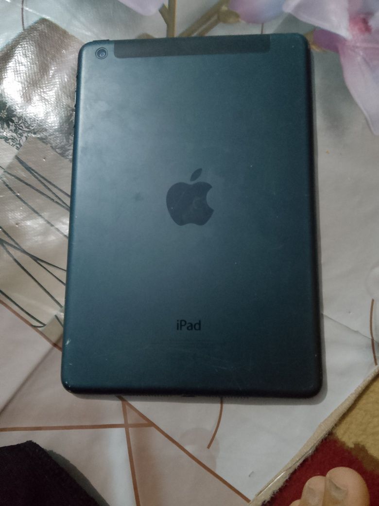 IPad mini uzi hotra 32 GB karopka dakimenti bor iclod ochilgan