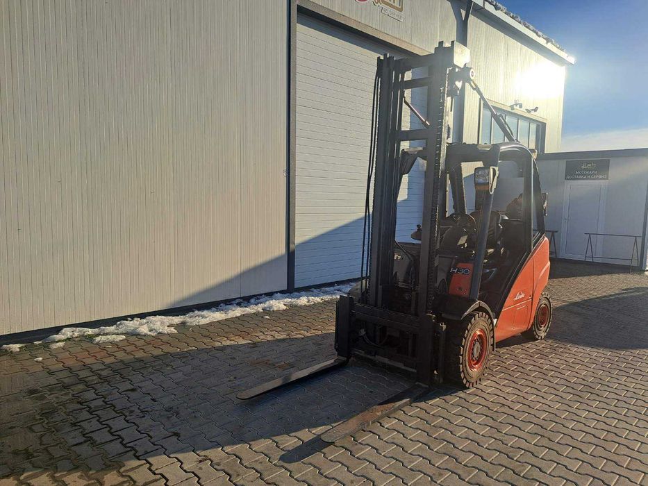 Мотокар Linde H30 - от АБ Сервиз мотокари, газокари, електрокари