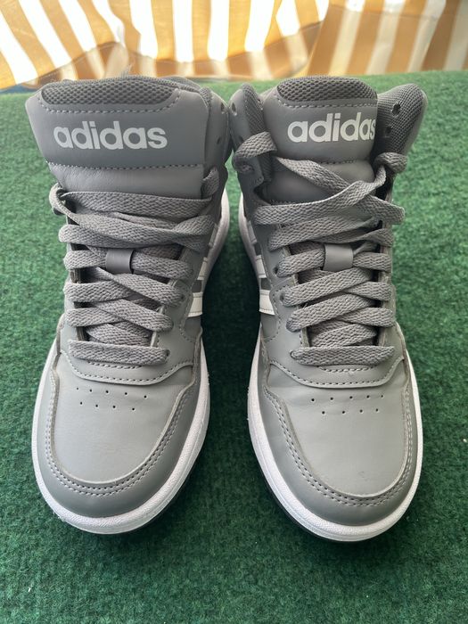 Adidas Pantofi Sport HOOPS nr 32