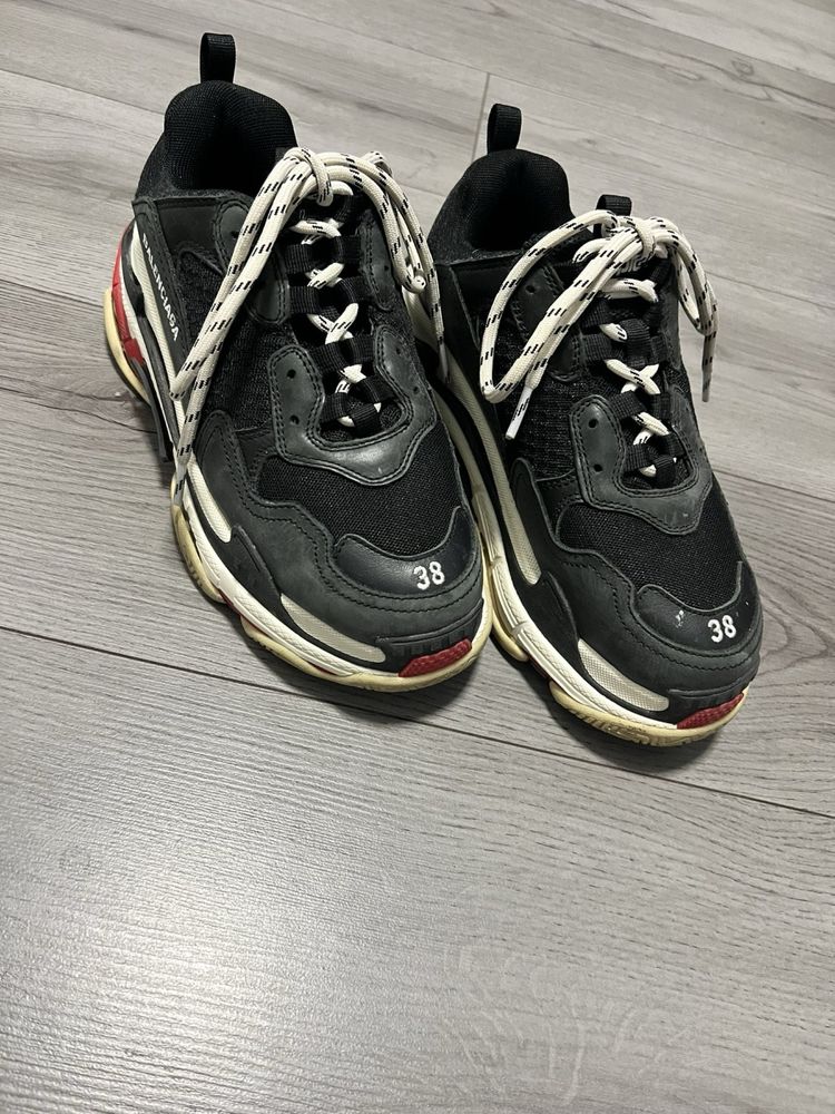 Обувки Balenciaga