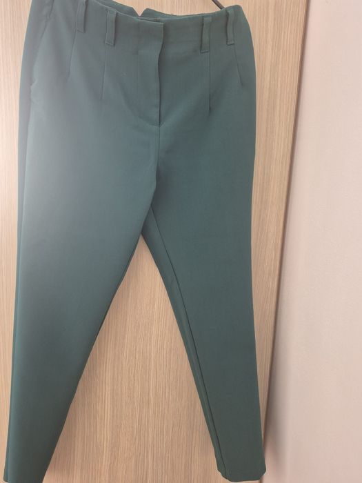 Pantaloni dama verzi