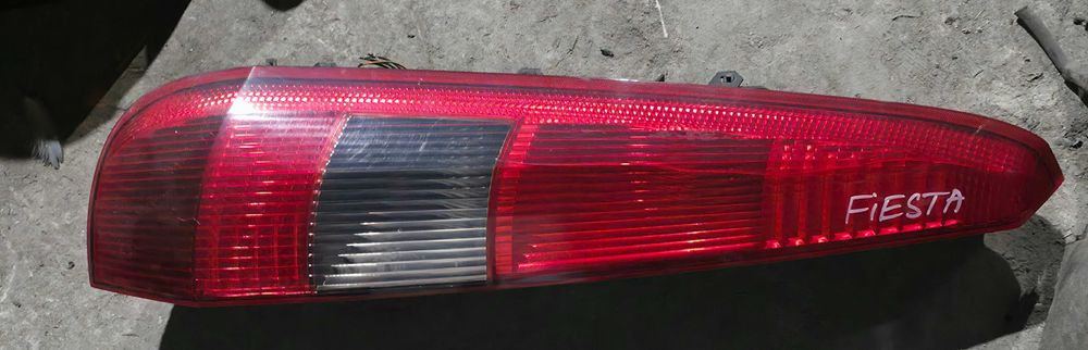 Стоп за Ford Fiesta (2002–2008 г.)
