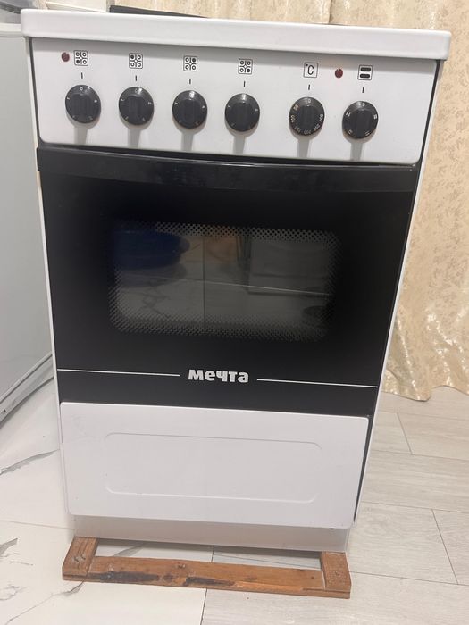 Продам газ плиту