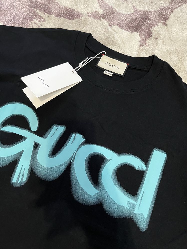 Vand Tricou Gucci “Corall