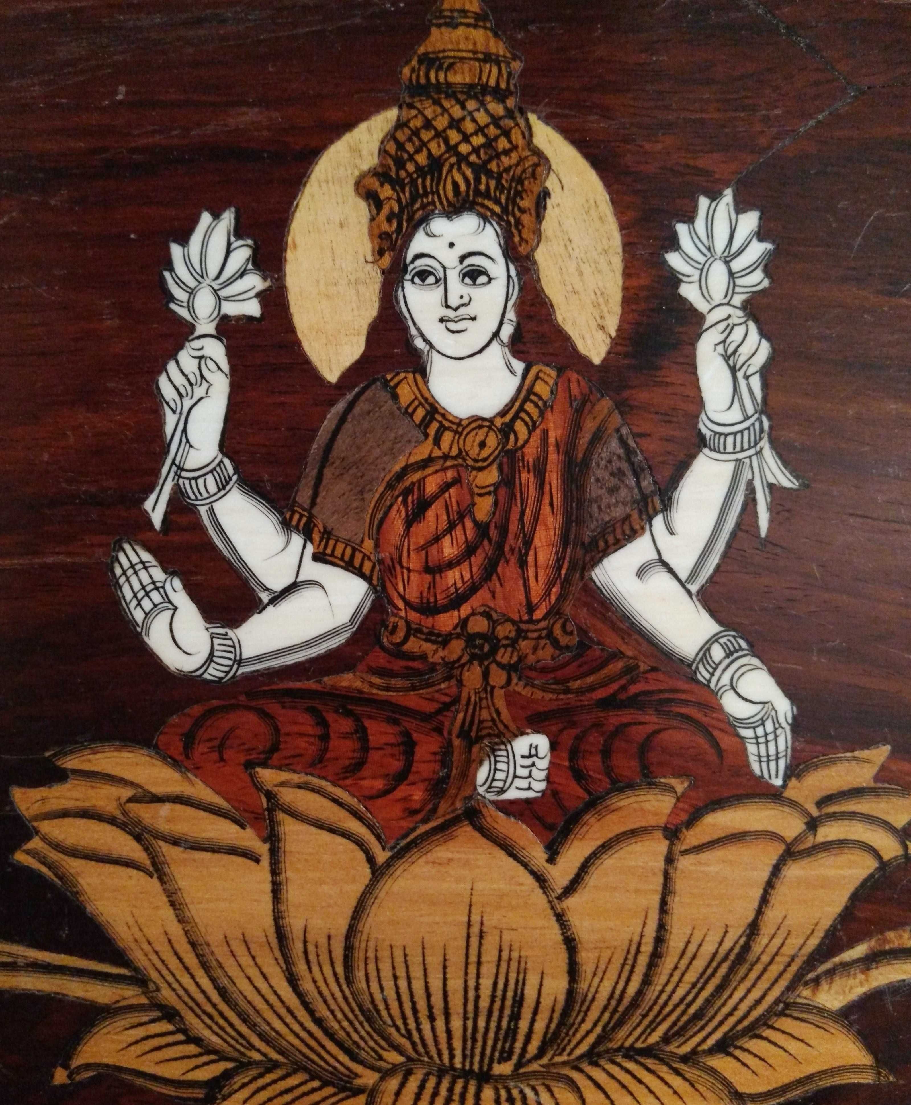 Platou asiatic Feng Shui cu Lakshmi si Elefanti |lemn sculptat| Vechi