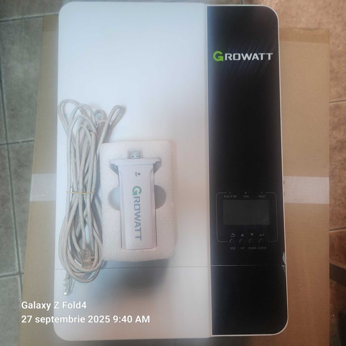 Invertor Hibrid Growatt SPF 5000 ES (5kW) + Modul WiFi