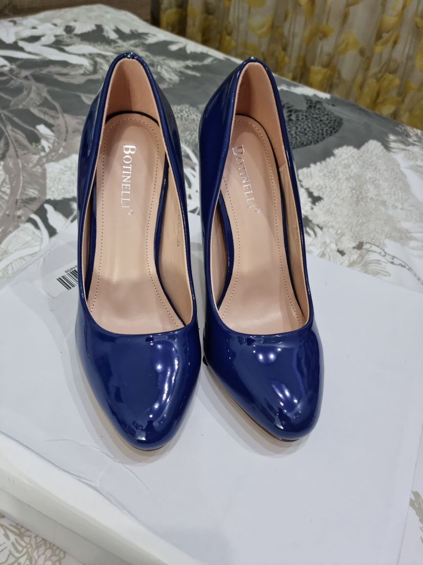 Pantofi nr 35 Botinelli Noi  bleumarin