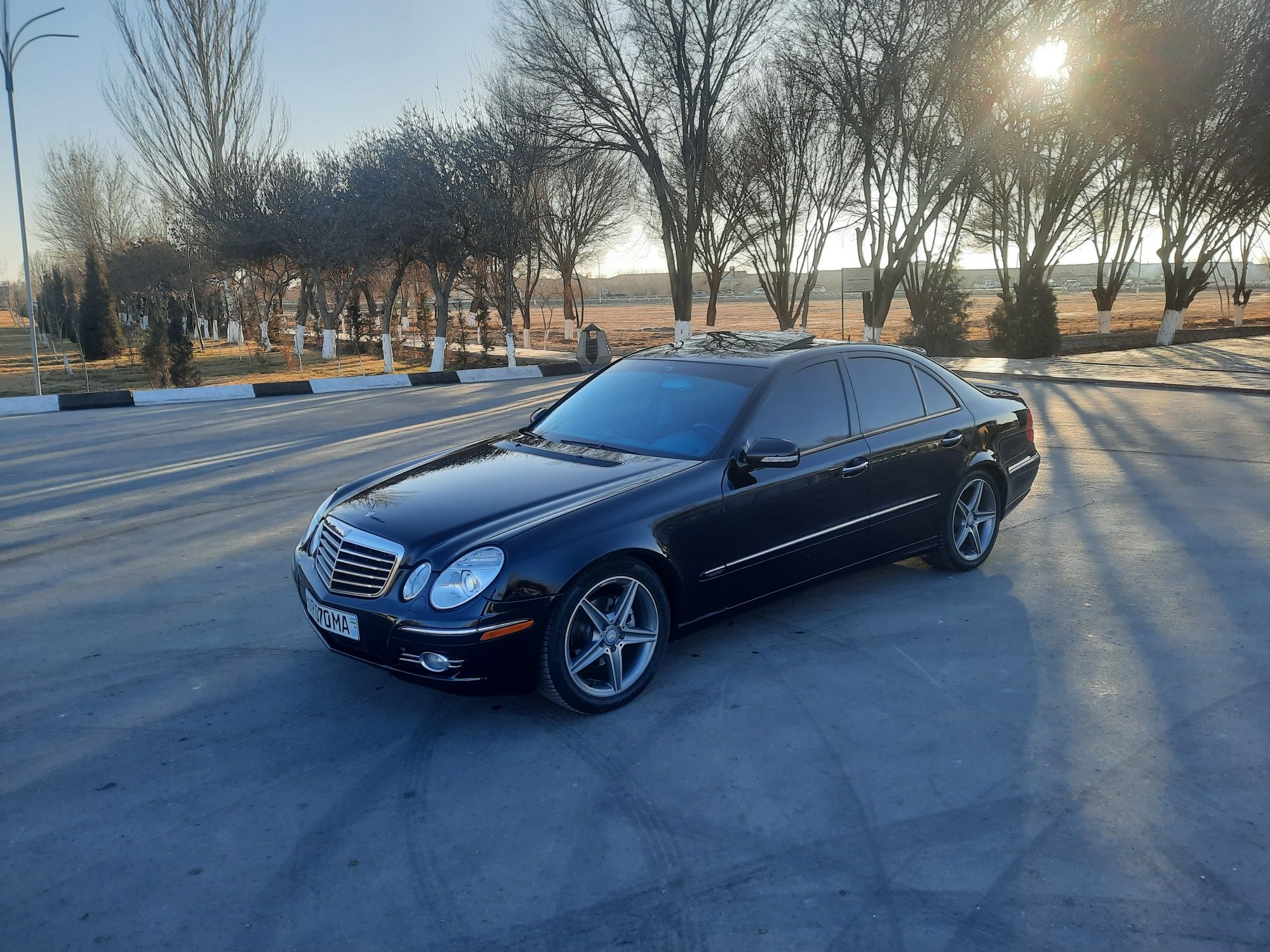Mercedes-benz  w211  E320  год выпуска 2003. Цена 20.000 $