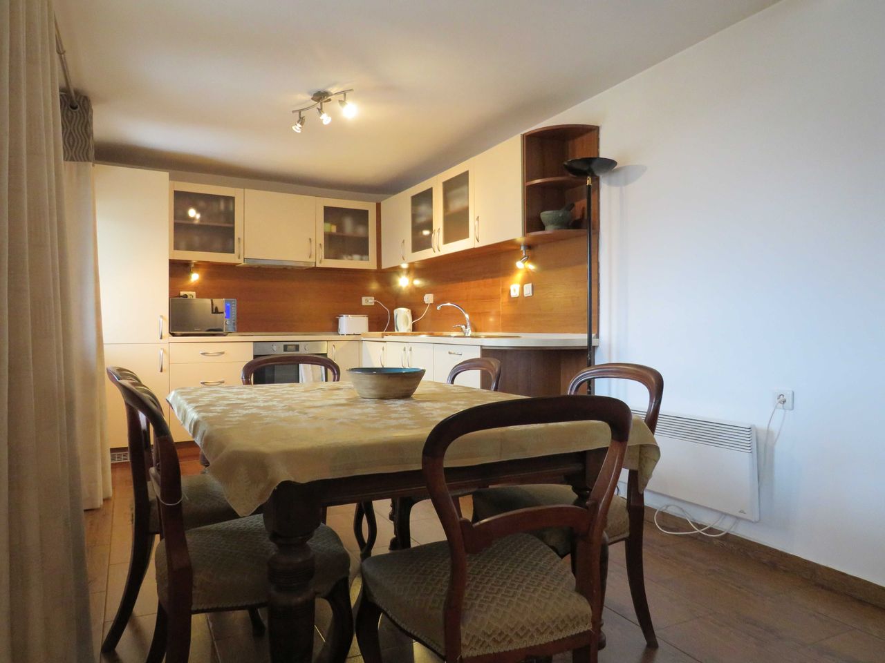 Продава се Къща в Самоков - 124 кв.м за 2863 €/кв.м - Снимка #19