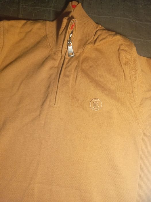 Burberry с дълъг ръкав