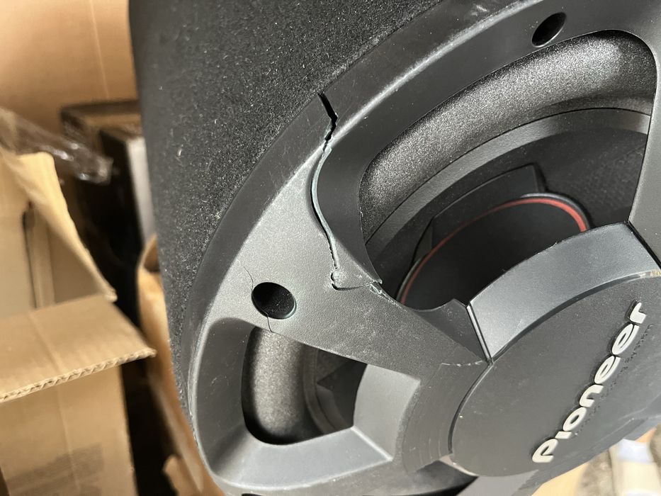 ПОСЛЕДНА ЦЕНА , Чисто НОВА бас каса