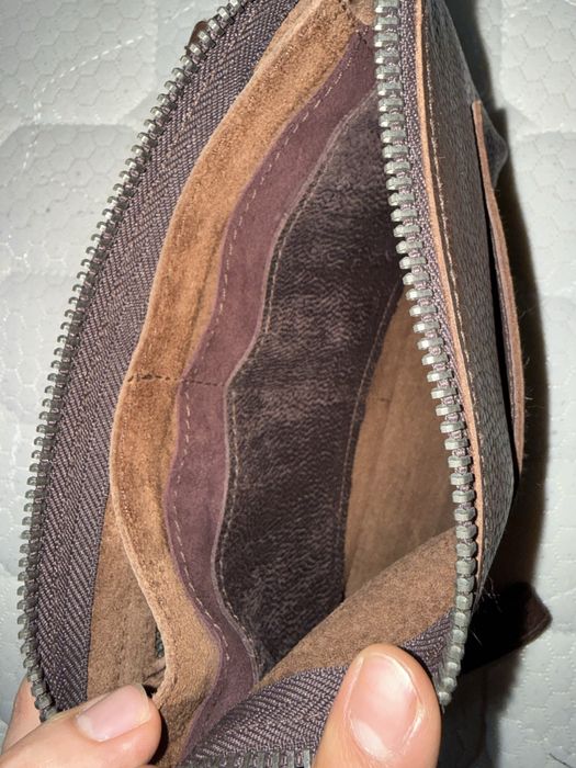 Qora bushlat, Зонага болади