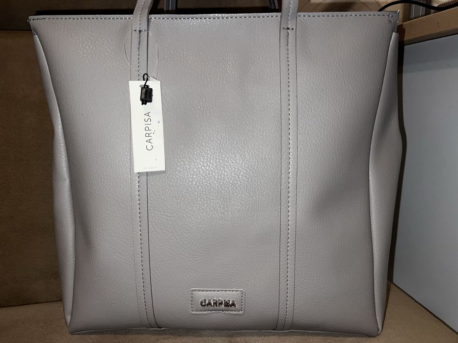 Нова дамска чанта Carpisa