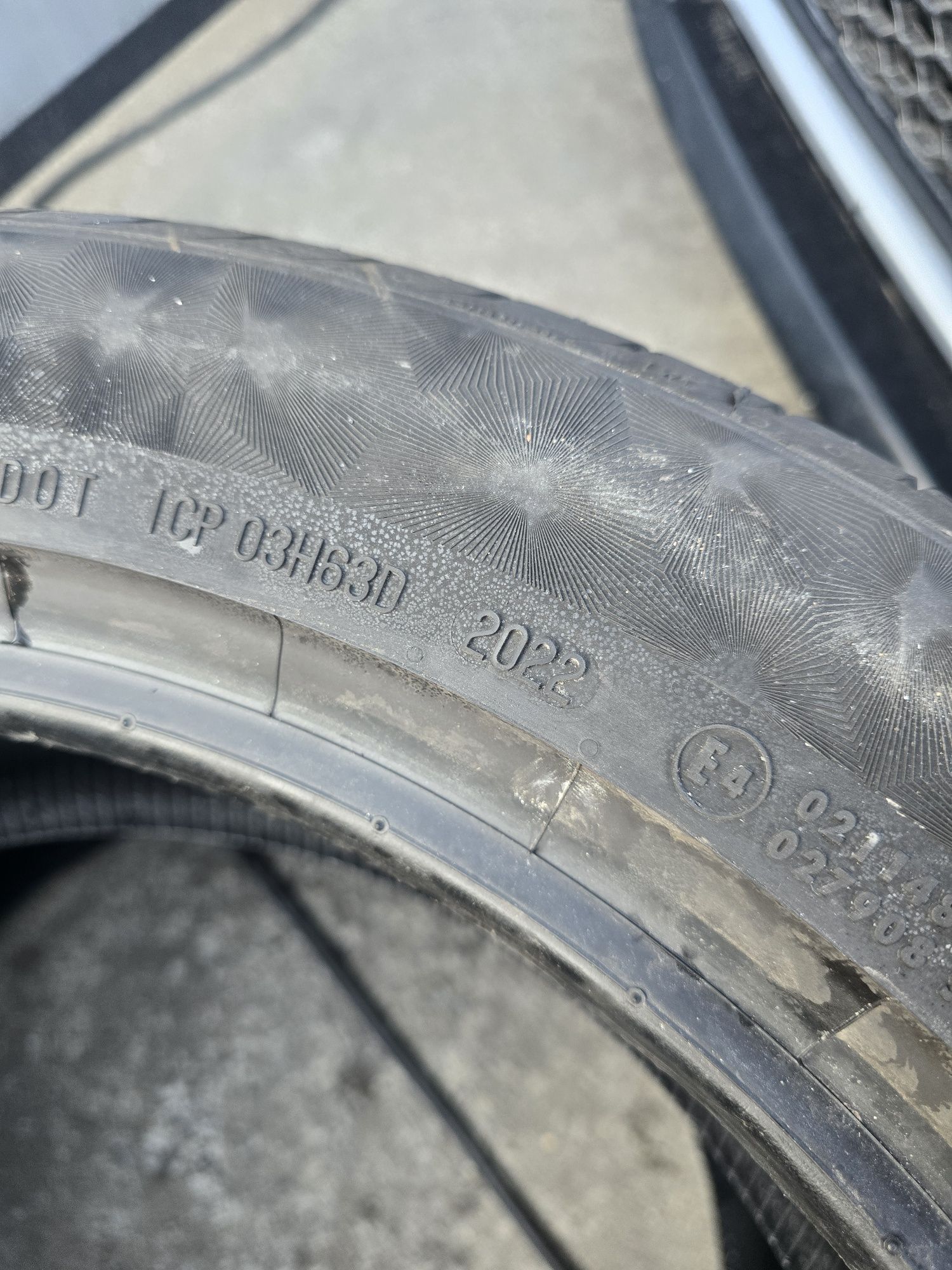 4 Броя Гуми 235/50/19 Continental 7mm 2022DOT КАТО НОВИ