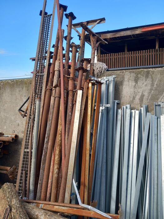 Vând țevi de tote dimensiunile