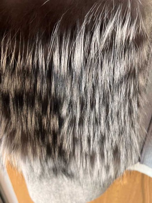 Елегантно палто от алпака и естествен косъм – стил, комфорт и топлина