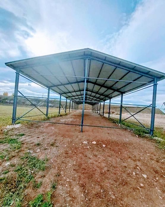 Vand din stoc structura metalica pentru hala de 10X20X4 metri confecti