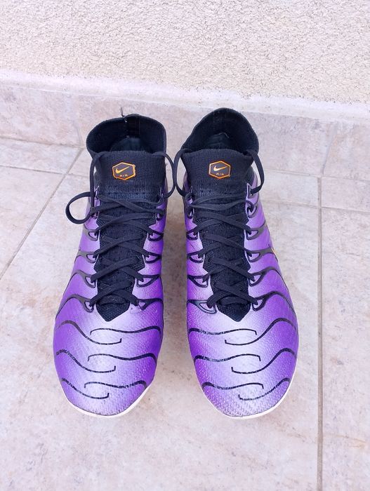 Vând ghete de fotbal Nike Mercurial Superfly TN, mărimea 40.5