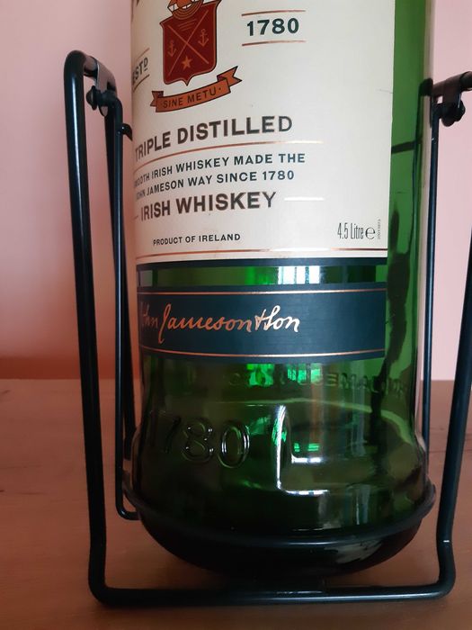 Бутилка (галон) от уиски JAMESON 4.5 литра със стойка (люлка)