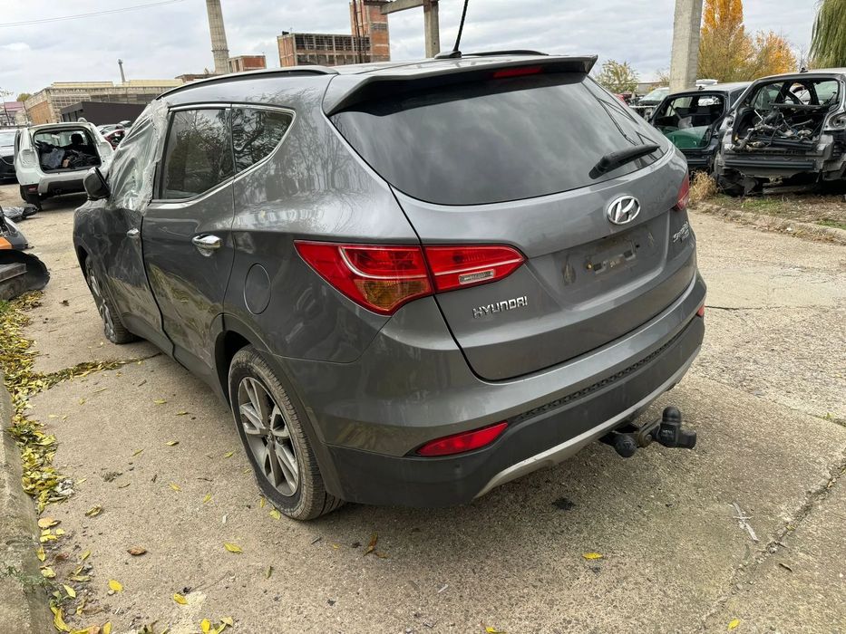 Dezmembrez / Dezmembrari / Piese / Accesorii Hyundai Santa fe 2014