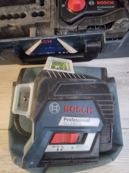 Laser bosch gll 3-80 cg  linii verzi
