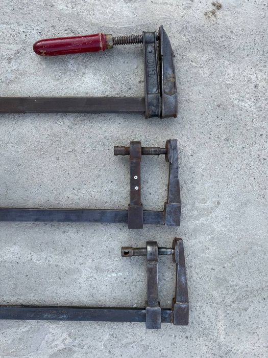 Струбцина из железа